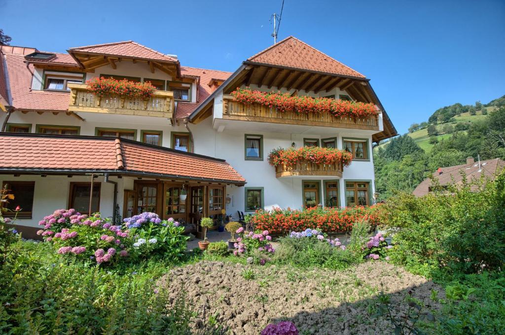 Hotel Gasthaus Sonne Münstertal Exteriér fotografie